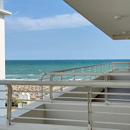 Residence Faro - Walterigato Apartments Solo Per Famiglie Лидо-ди-Езоло Экстерьер фото