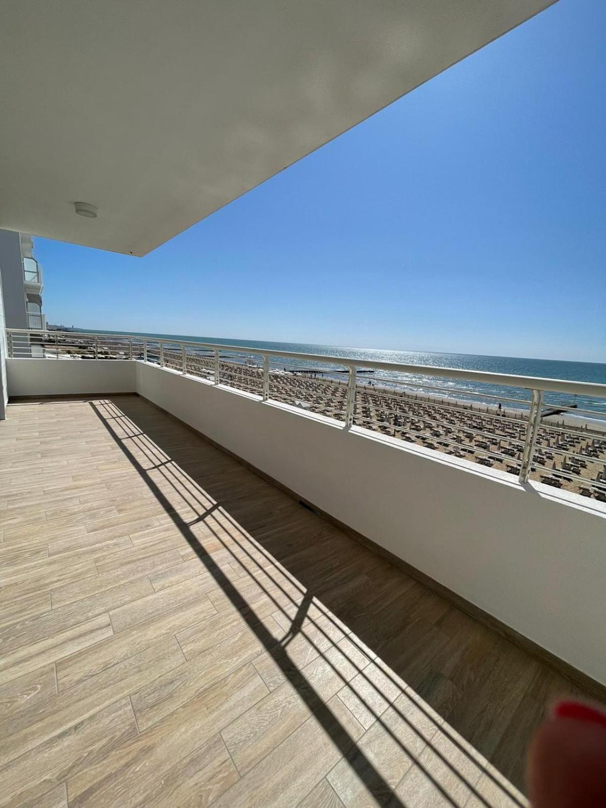 Residence Faro - Walterigato Apartments Solo Per Famiglie Лидо-ди-Езоло Экстерьер фото